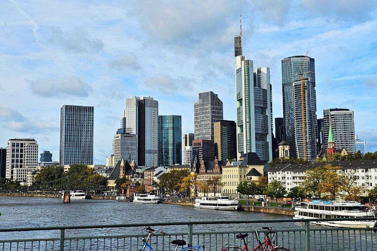 Verbringe den Tag mit Beste in Frankfurt, Filmnacht mit M Heute