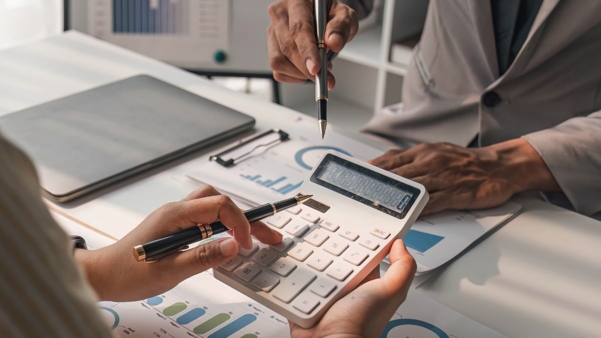Why Every Toronto Resident Needs a Professional Tax Accountant in 2026 — Even If You Use Tax Software