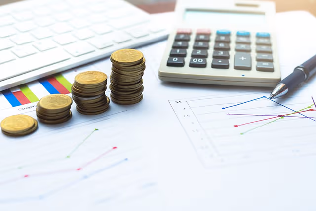 How to Start an Accounting Career in Toronto Without a Canadian Degree